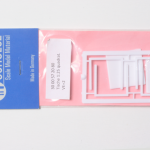 Quadratischer Tisch weiß 1:25