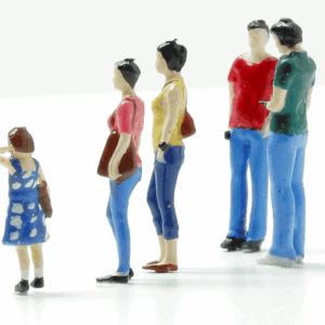 Figuren, naturalistisch bunt 1:100, ”Freizeit”  stehend ”Hermoli”