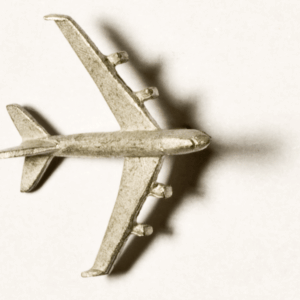 Flugzeug Zinnguss silbrig  L = 27  ca. 1:2000